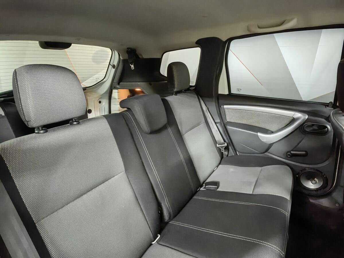 Renault Duster б/у, 2012, Механическая. Фото: #12