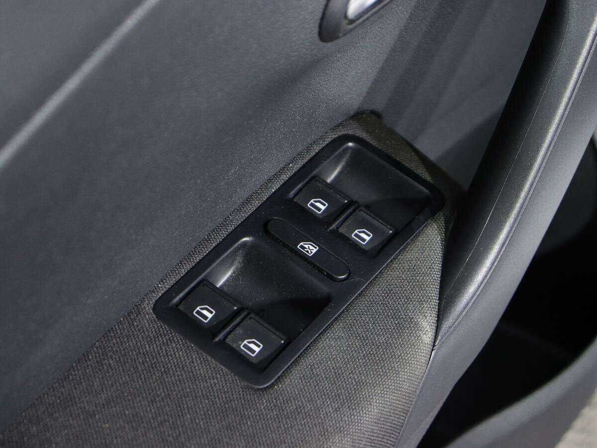 Volkswagen Polo б/у, 2019, Автоматическая. Фото: #13