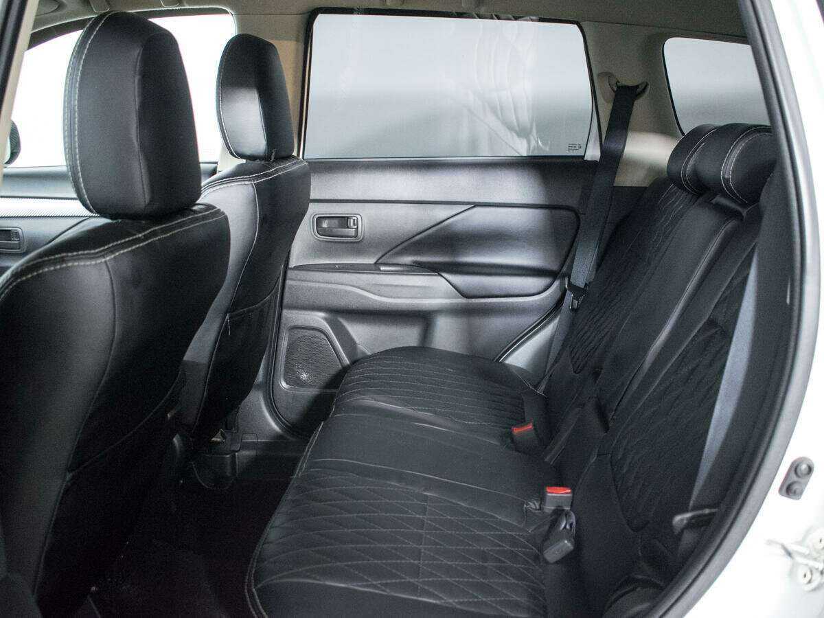 Mitsubishi Outlander б/у, 2014, Вариатор. Фото: #7