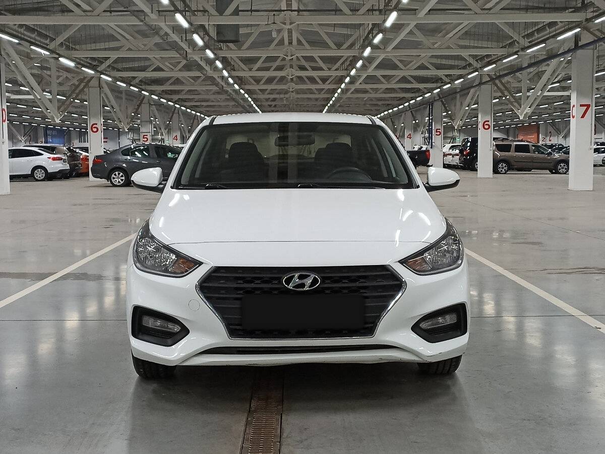 Hyundai Solaris б/у, 2017, Автоматическая. Фото: #1