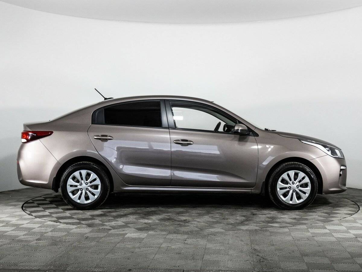 Kia Rio б/у, 2018, Автоматическая. Фото: #3