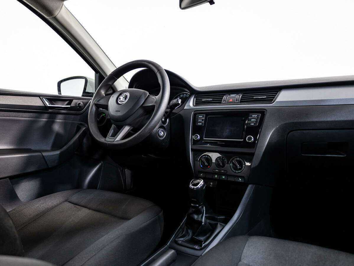 Skoda Rapid б/у, 2017, Механическая. Фото: #7