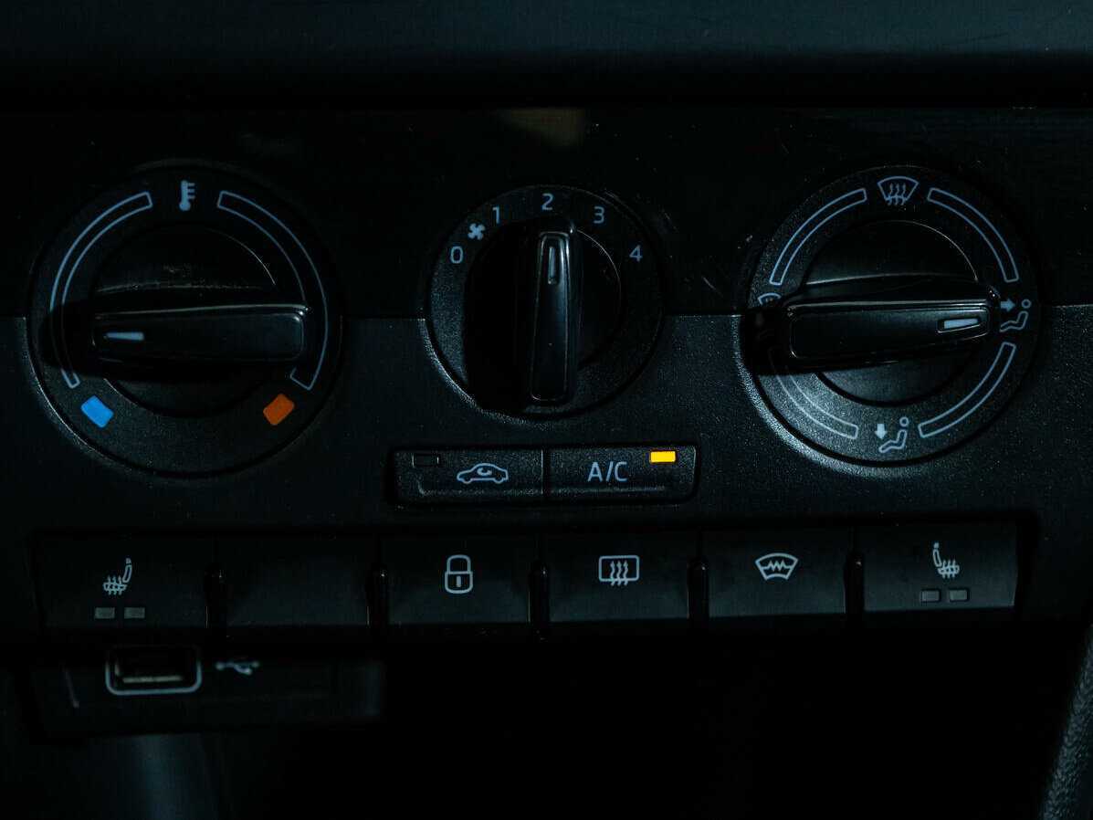 Skoda Rapid б/у, 2019, Автоматическая. Фото: #10