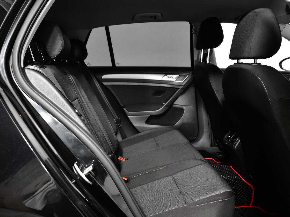 Volkswagen Golf б/у, 2013, Механическая. Фото: #9