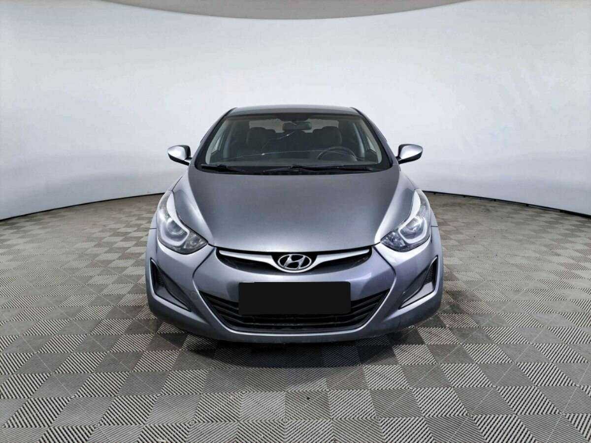 Hyundai Elantra б/у, 2015, Механическая. Фото: #1