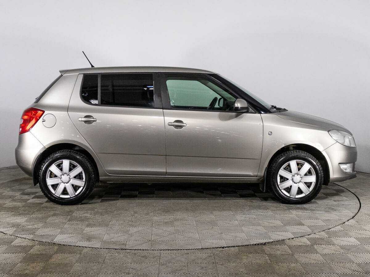 Skoda Fabia б/у, 2012, Автоматическая. Фото: #3