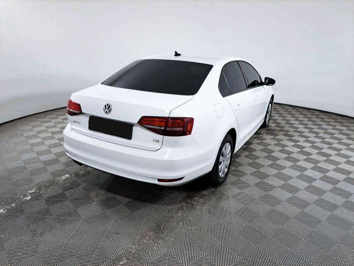 Volkswagen Jetta б/у, 2016, Роботизированная. Фото: #4