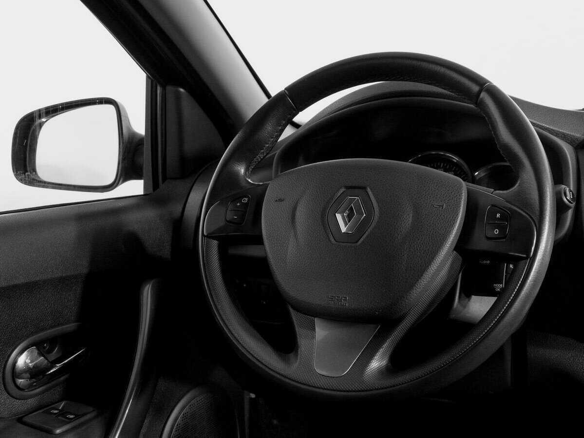 Renault Sandero б/у, 2016, Механическая. Фото: #13