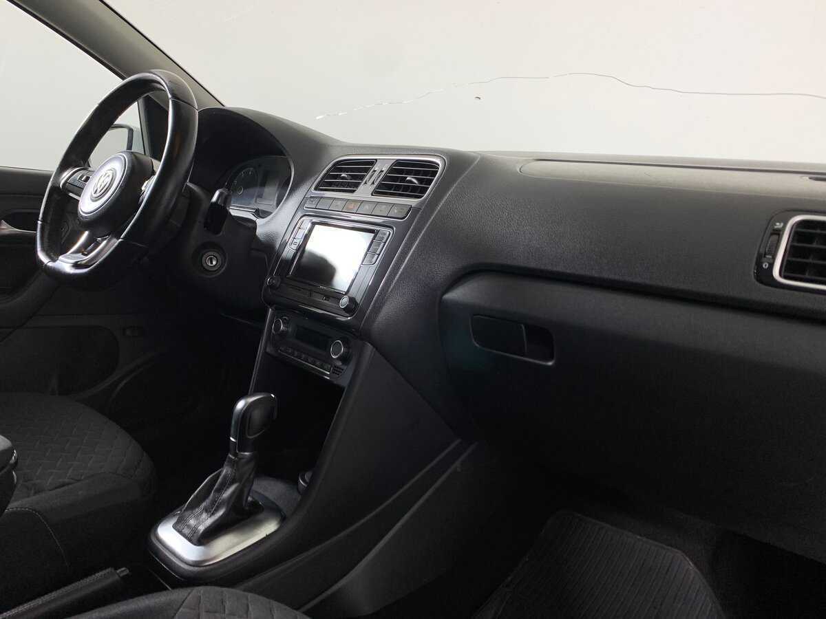 Volkswagen Polo б/у, 2018, Автоматическая. Фото: #13