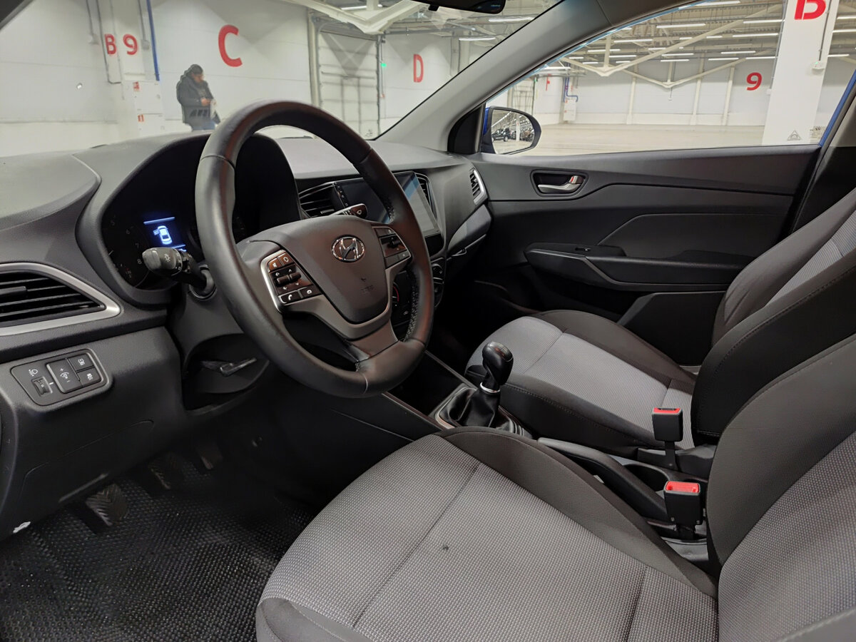 Hyundai Solaris б/у, 2017, Механическая. Фото: #15