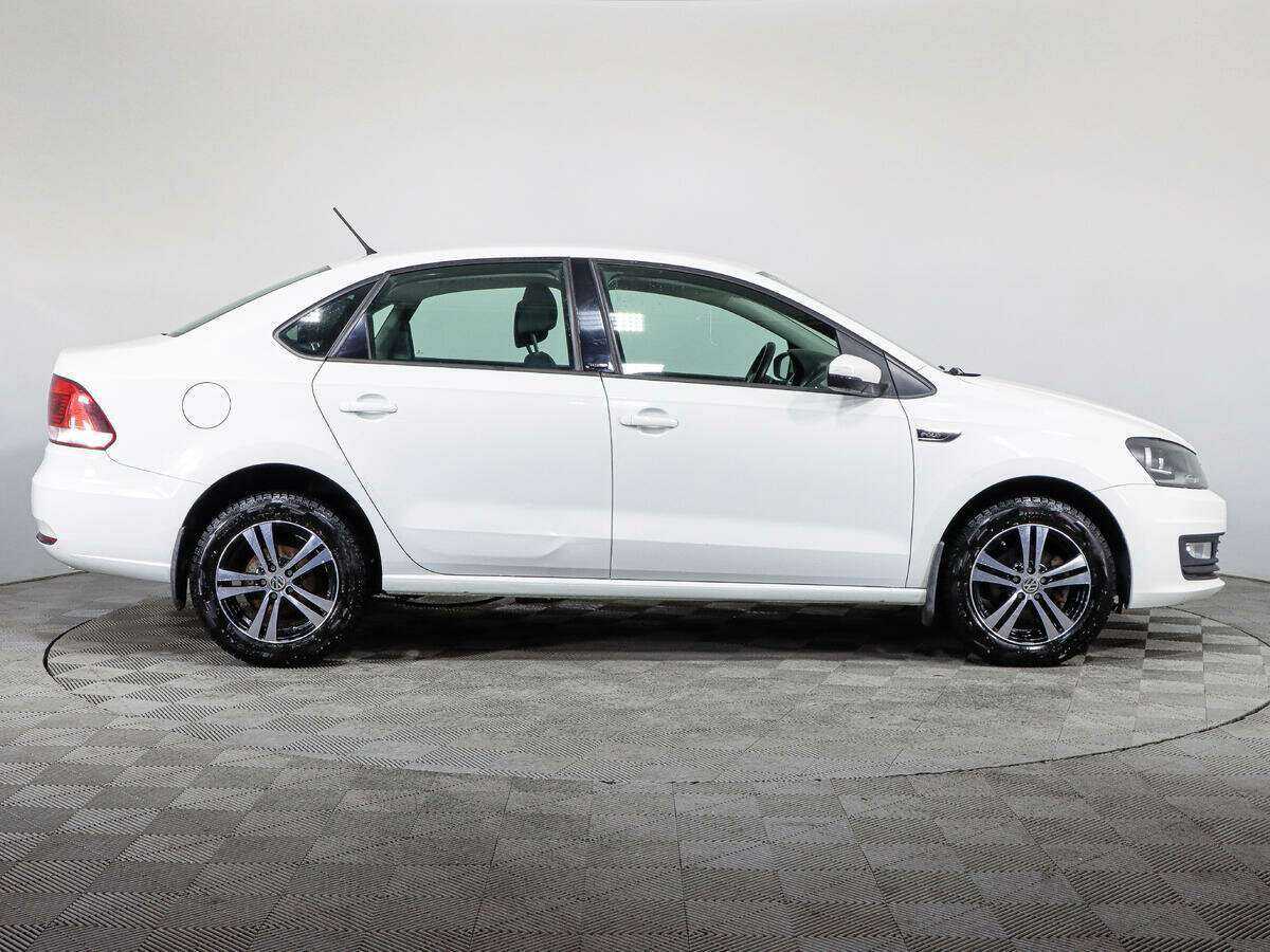 Volkswagen Polo б/у, 2016, Механическая. Фото: #3
