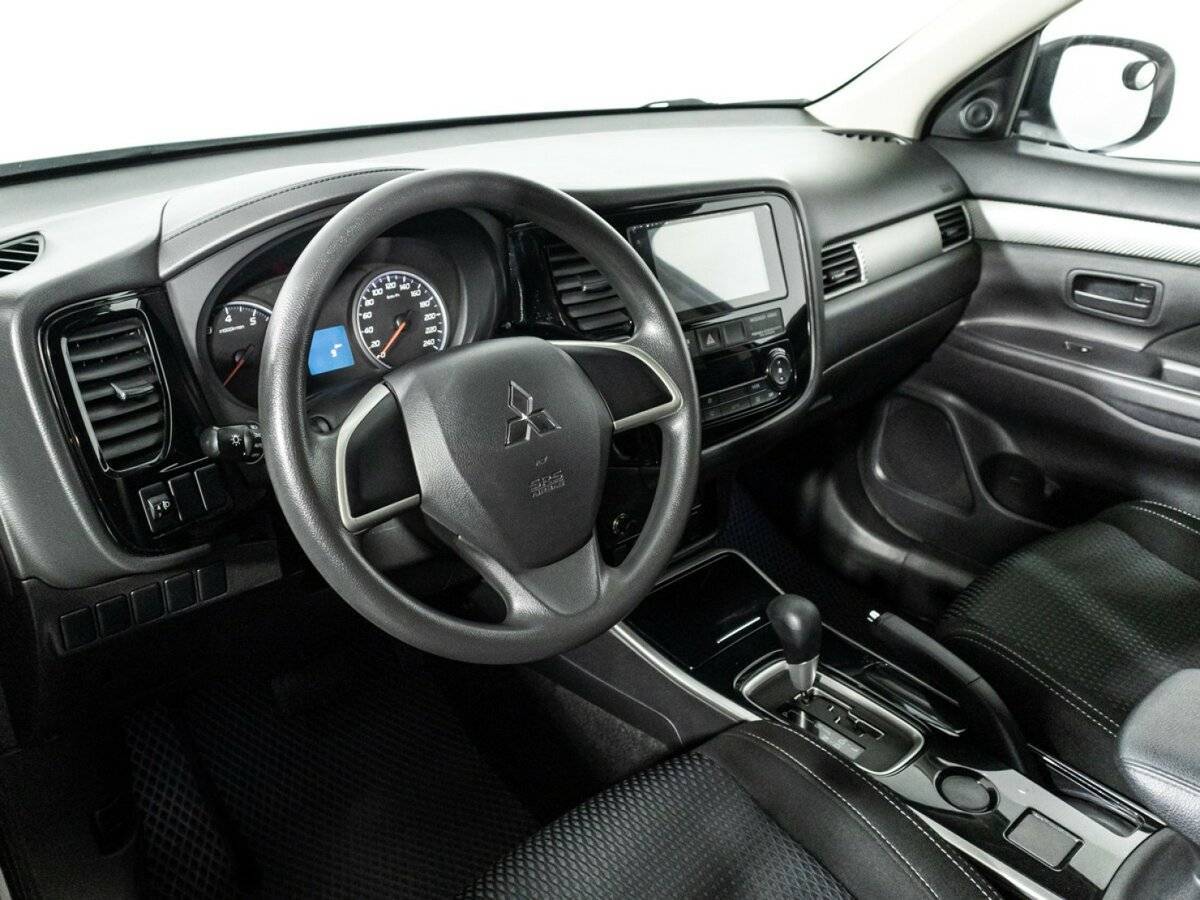 Mitsubishi Outlander б/у, 2017, Вариатор. Фото: #10