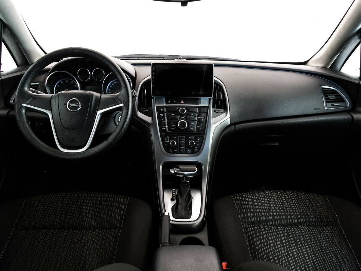 Opel Astra б/у, 2013, Автоматическая. Фото: #9