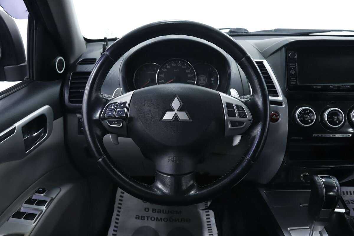 Mitsubishi Pajero Sport б/у, 2015, Автоматическая. Фото: #10