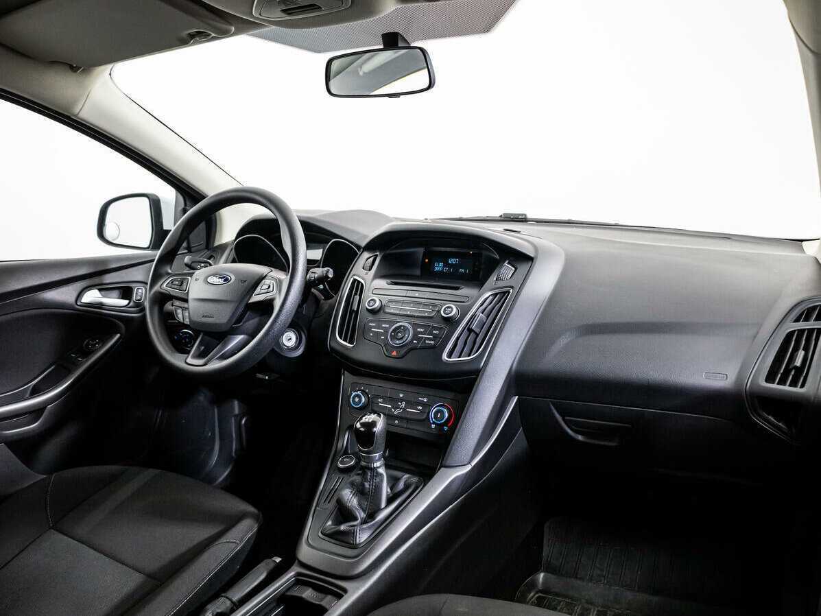 Ford Focus б/у, 2017, Механическая. Фото: #8