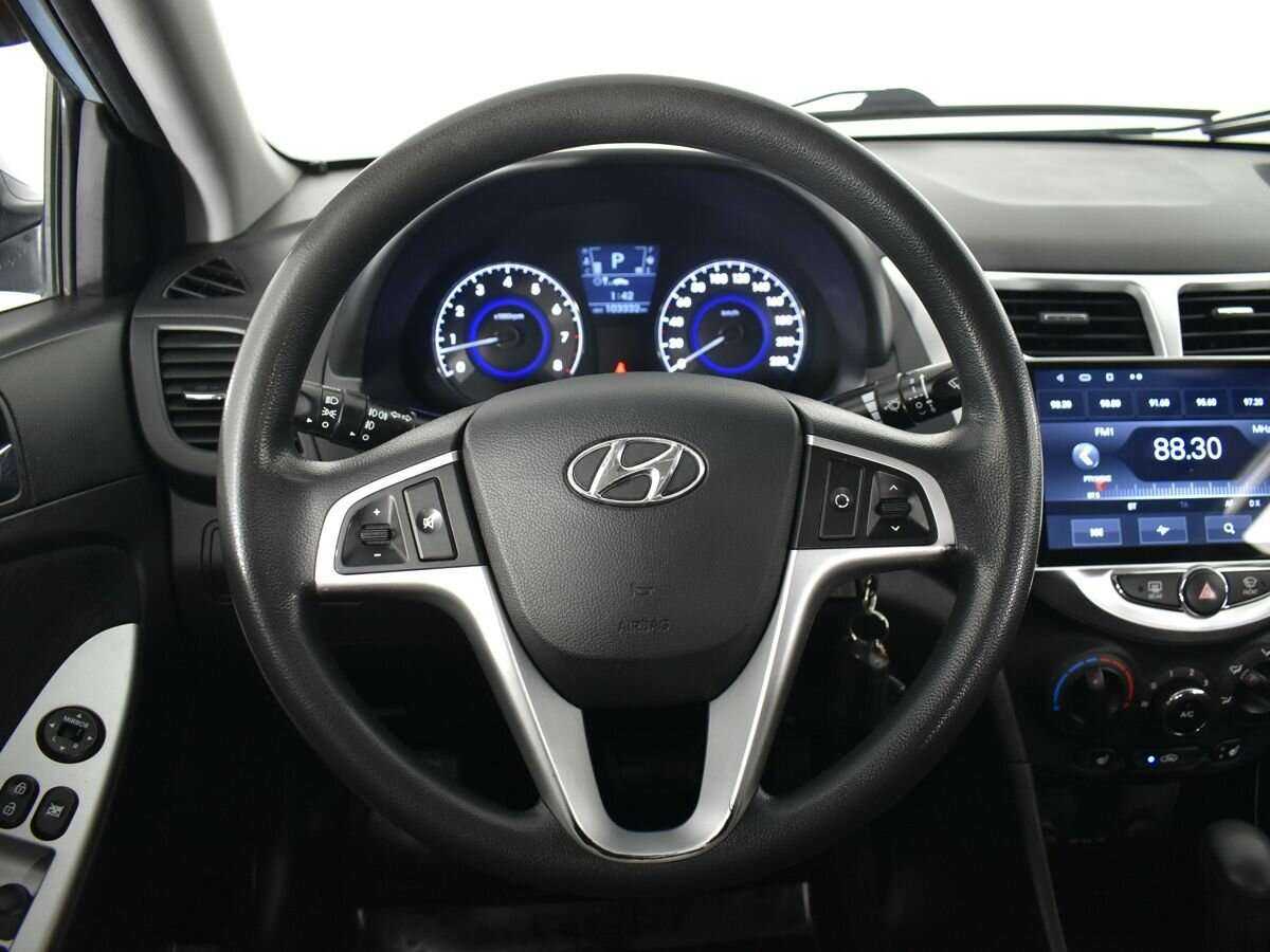 Hyundai Solaris б/у, 2012, Автоматическая. Фото: #9