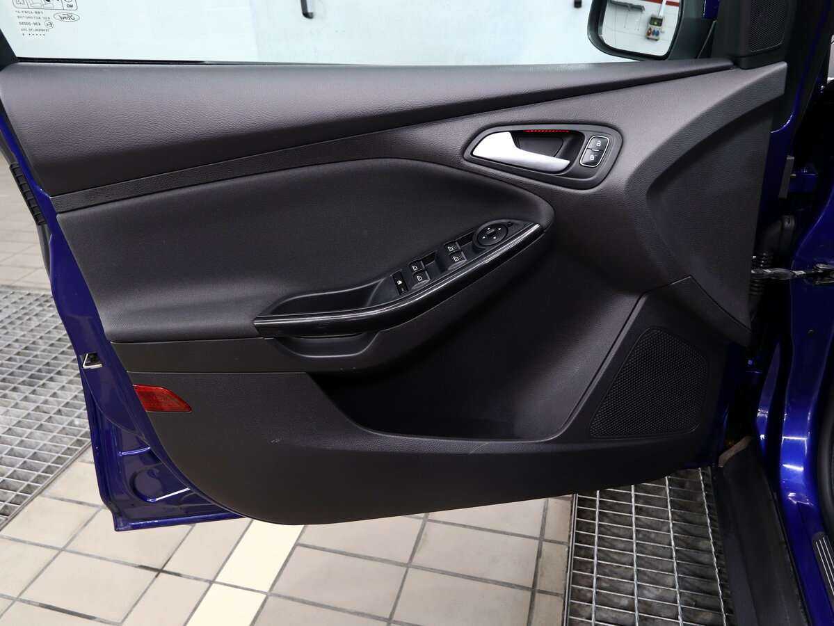 Ford Focus б/у, 2016, Автоматическая. Фото: #7