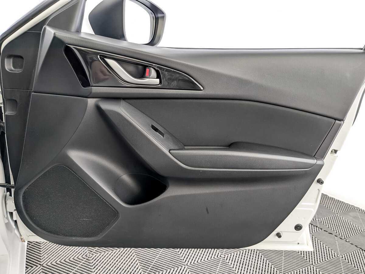 Mazda 3 б/у, 2015, Автоматическая. Фото: #23