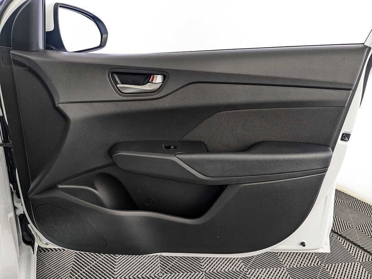 Hyundai Solaris б/у, 2017, Автоматическая. Фото: #24