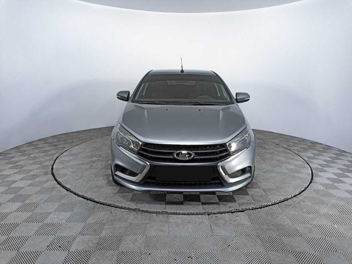 Lada (ВАЗ) Vesta б/у, 2017, Механическая. Фото: #1