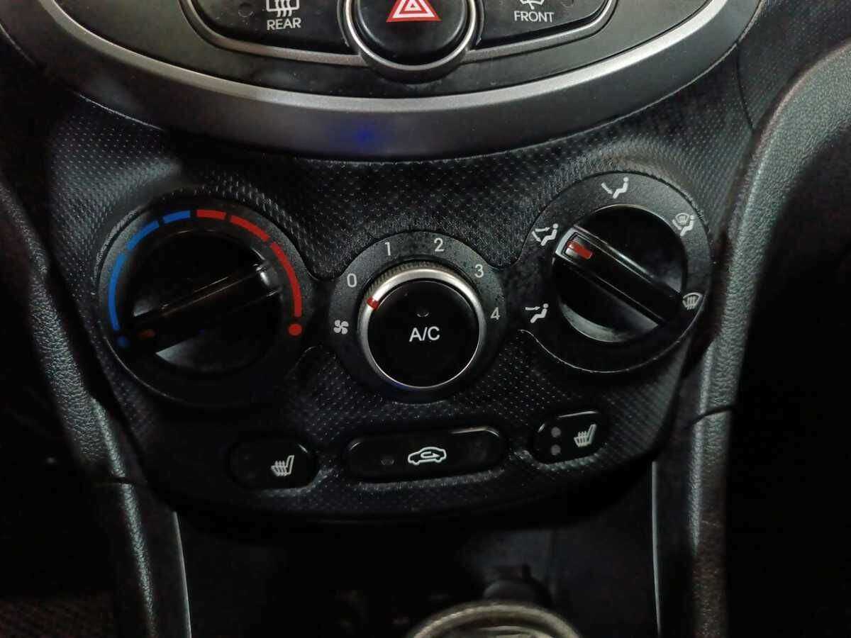 Hyundai Solaris б/у, 2016, Автоматическая. Фото: #15