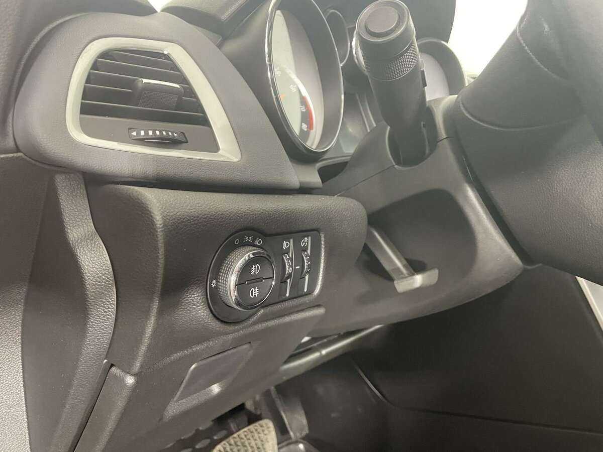 Opel Astra б/у, 2013, Автоматическая. Фото: #8