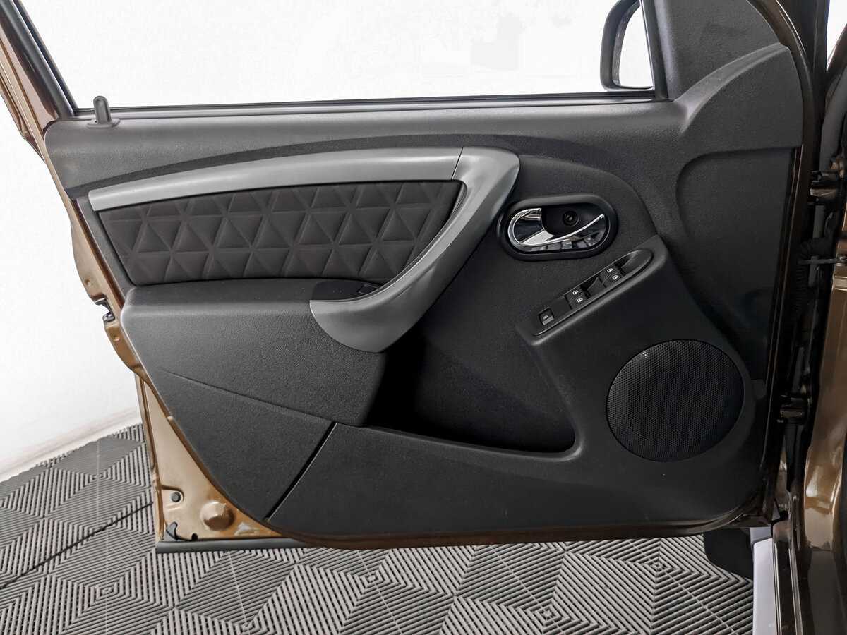 Renault Duster б/у, 2016, Механическая. Фото: #14