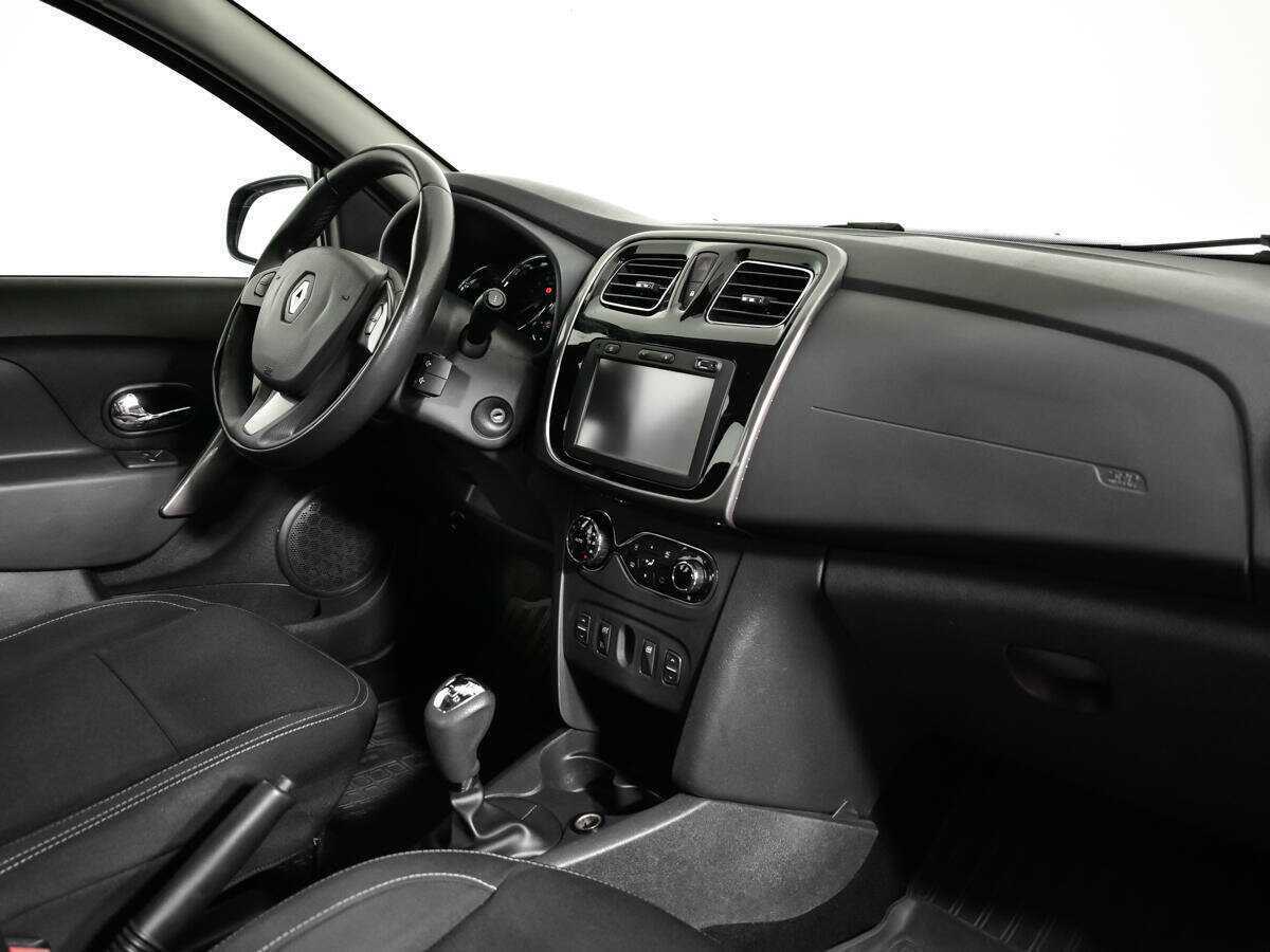 Renault Sandero б/у, 2015, Роботизированная. Фото: #8