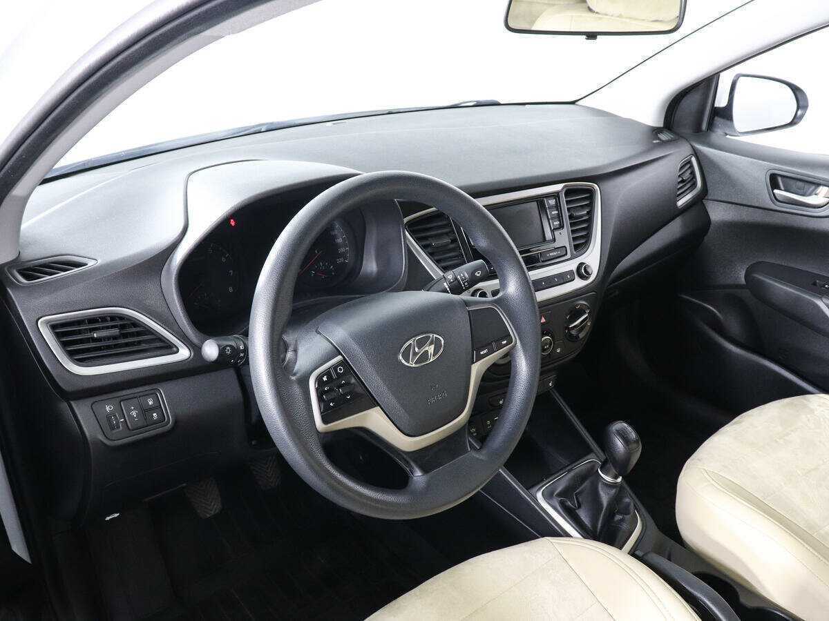 Hyundai Solaris б/у, 2017, Механическая. Фото: #8