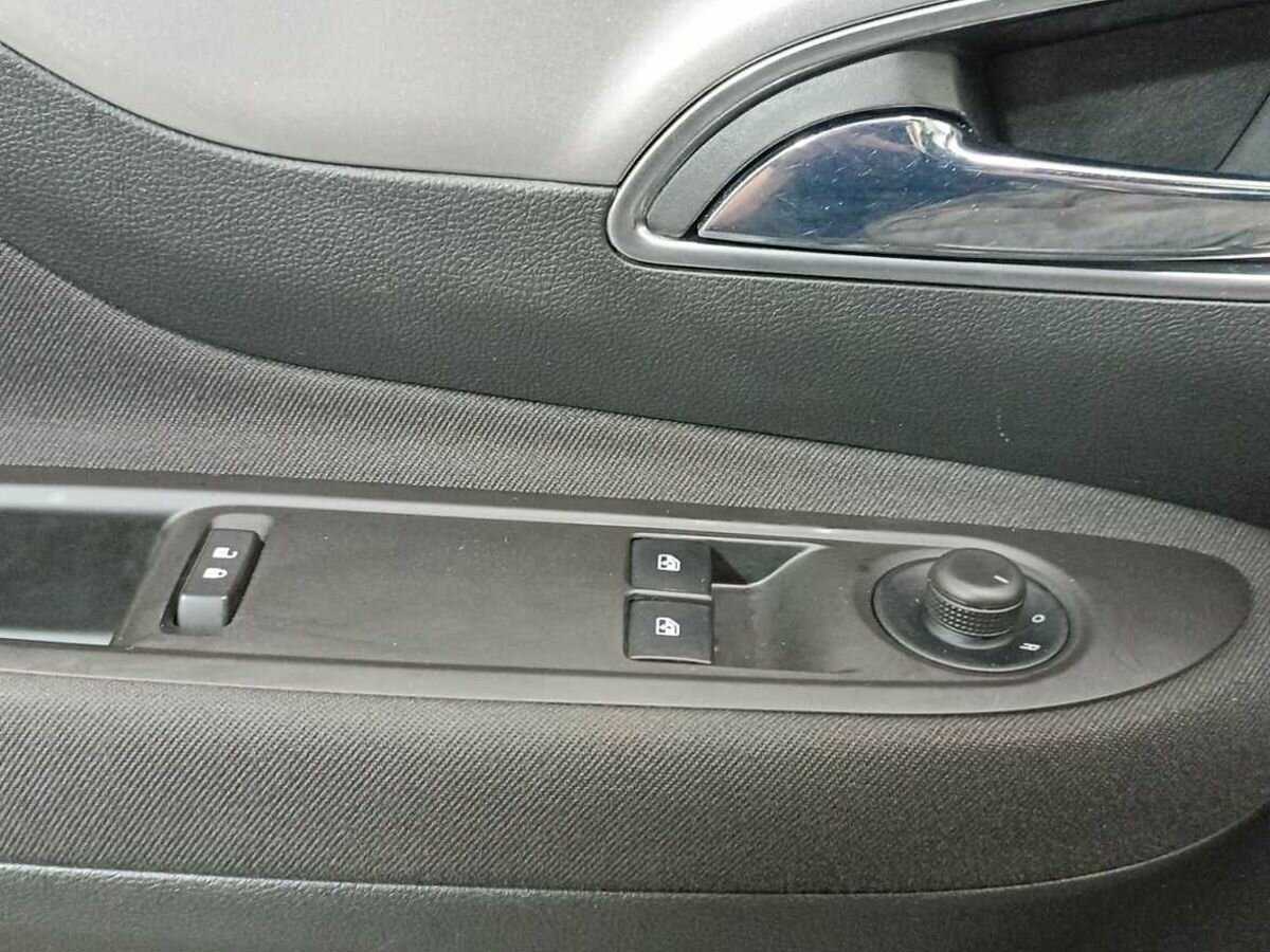 Opel Mokka б/у, 2014, Механическая. Фото: #15