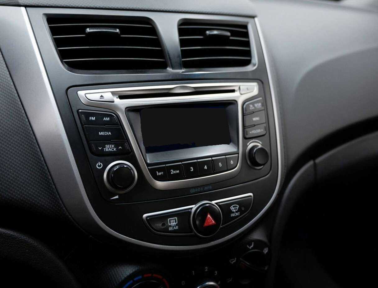 Hyundai Solaris б/у, 2015, Автоматическая. Фото: #19