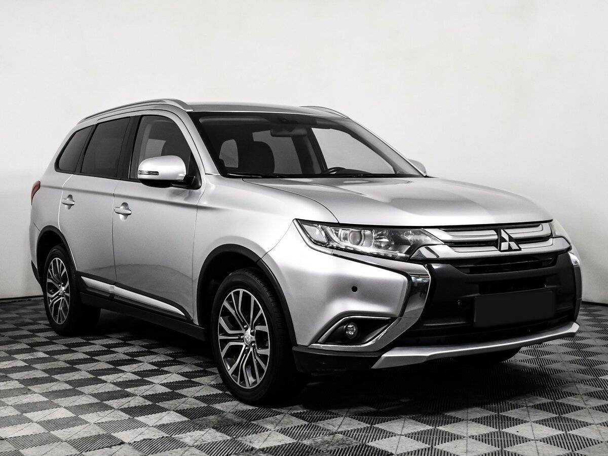 Mitsubishi Outlander б/у, 2015, Вариатор. Фото: #2