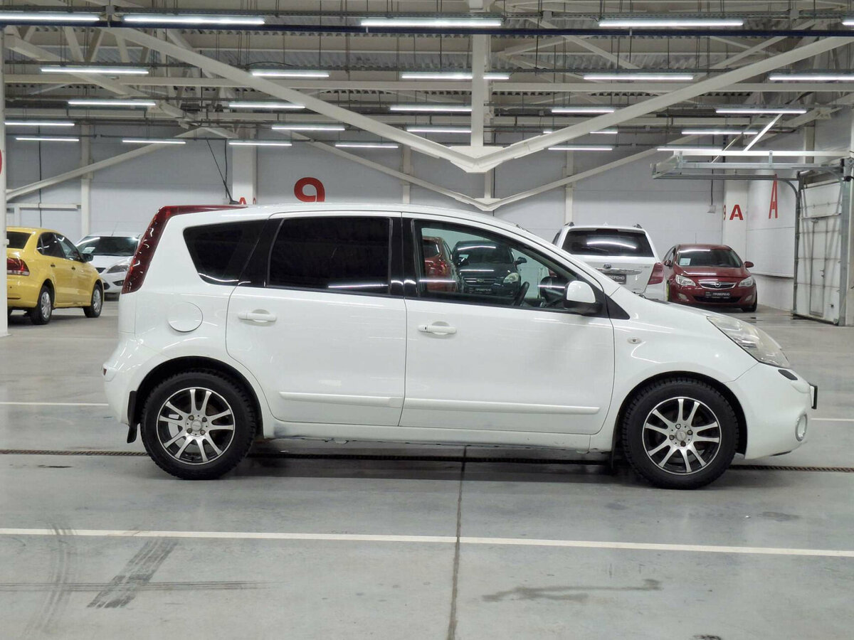 Nissan Note б/у, 2012, Механическая. Фото: #3