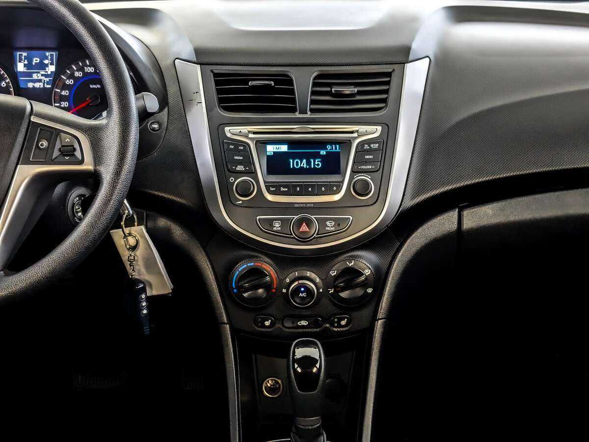 Hyundai Solaris б/у, 2015, Автоматическая. Фото: #12