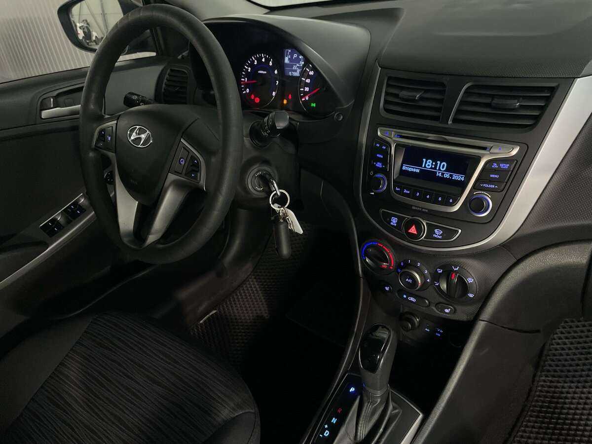 Hyundai Solaris б/у, 2016, Автоматическая. Фото: #17