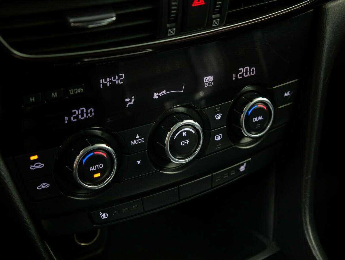 Mazda 6 б/у, 2014, Автоматическая. Фото: #14