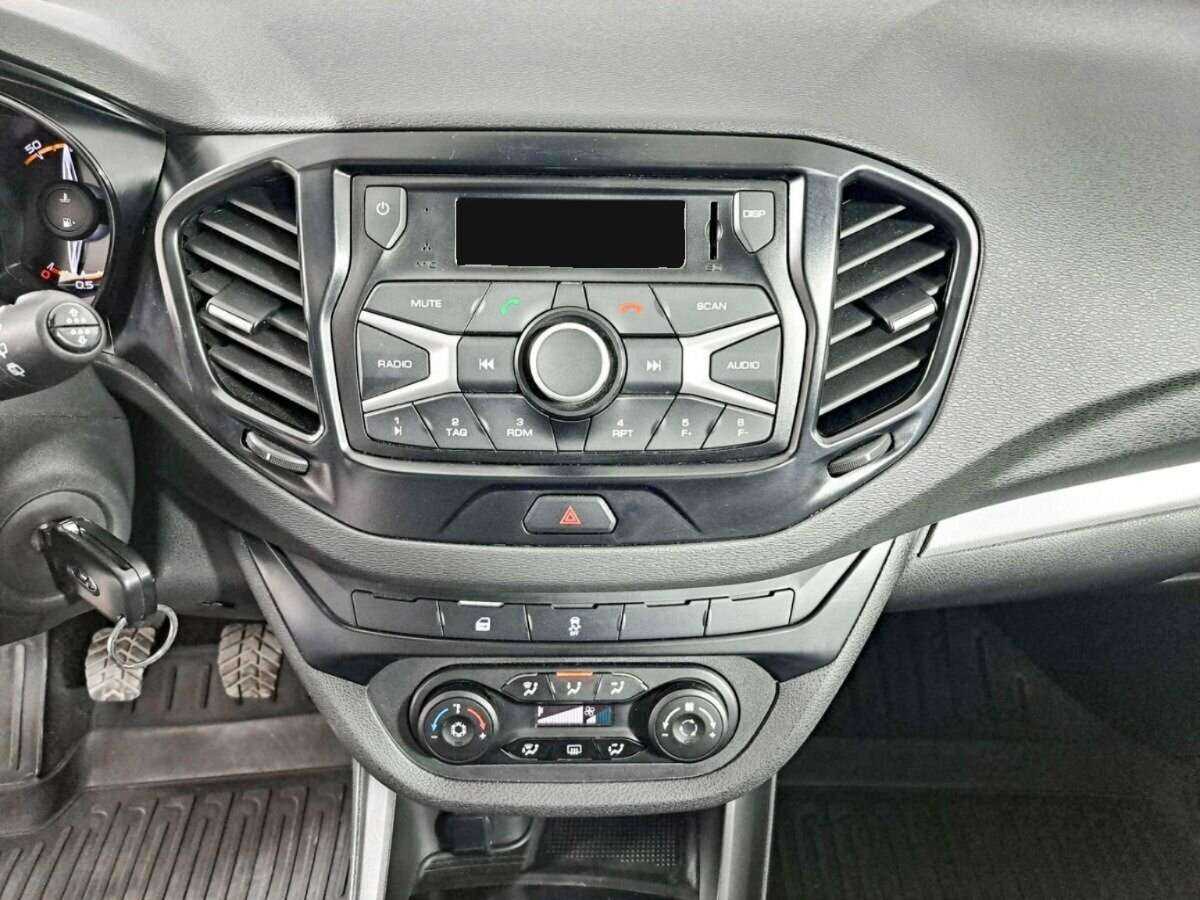 Lada (ВАЗ) Vesta б/у, 2019, Механическая. Фото: #12