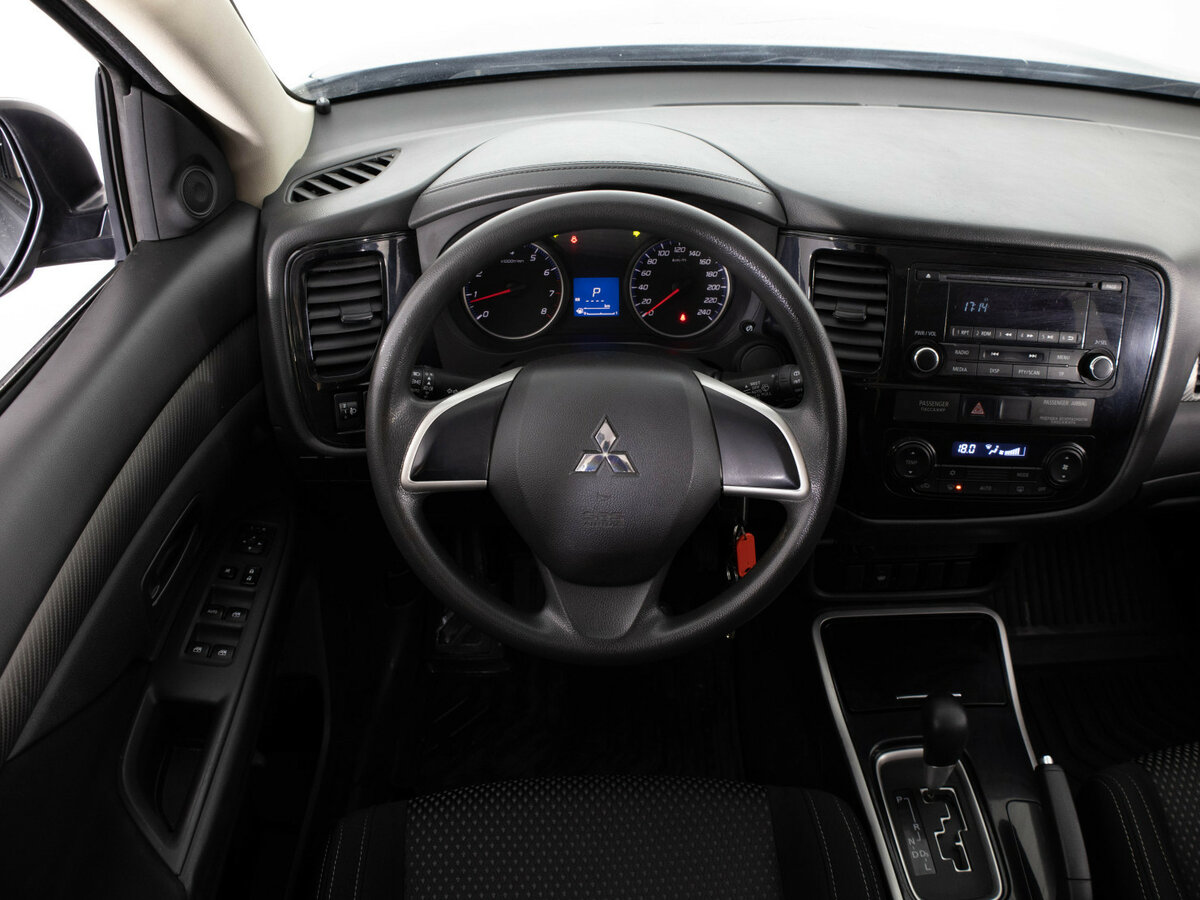 Mitsubishi Outlander б/у, 2018, Вариатор. Фото: #6
