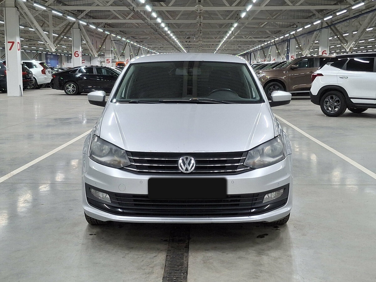 Volkswagen Polo б/у, 2015, Автоматическая. Фото: #1