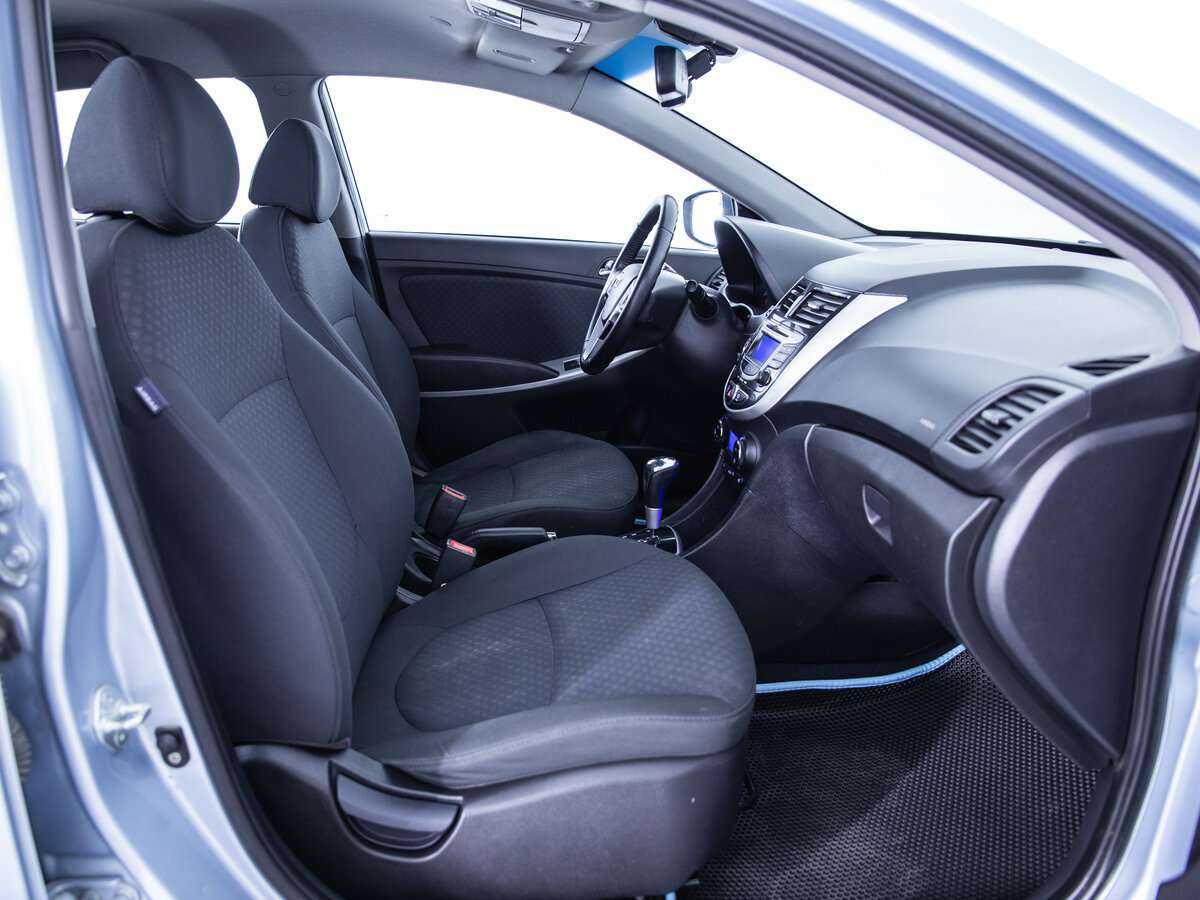 Hyundai Solaris б/у, 2012, Автоматическая. Фото: #9