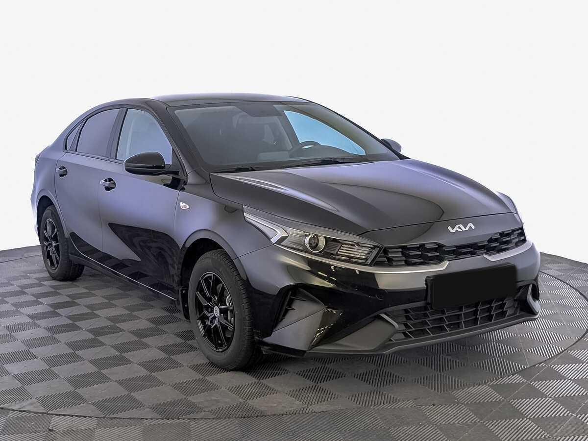 Kia Cerato б/у, 2022, Механическая. Фото: #2