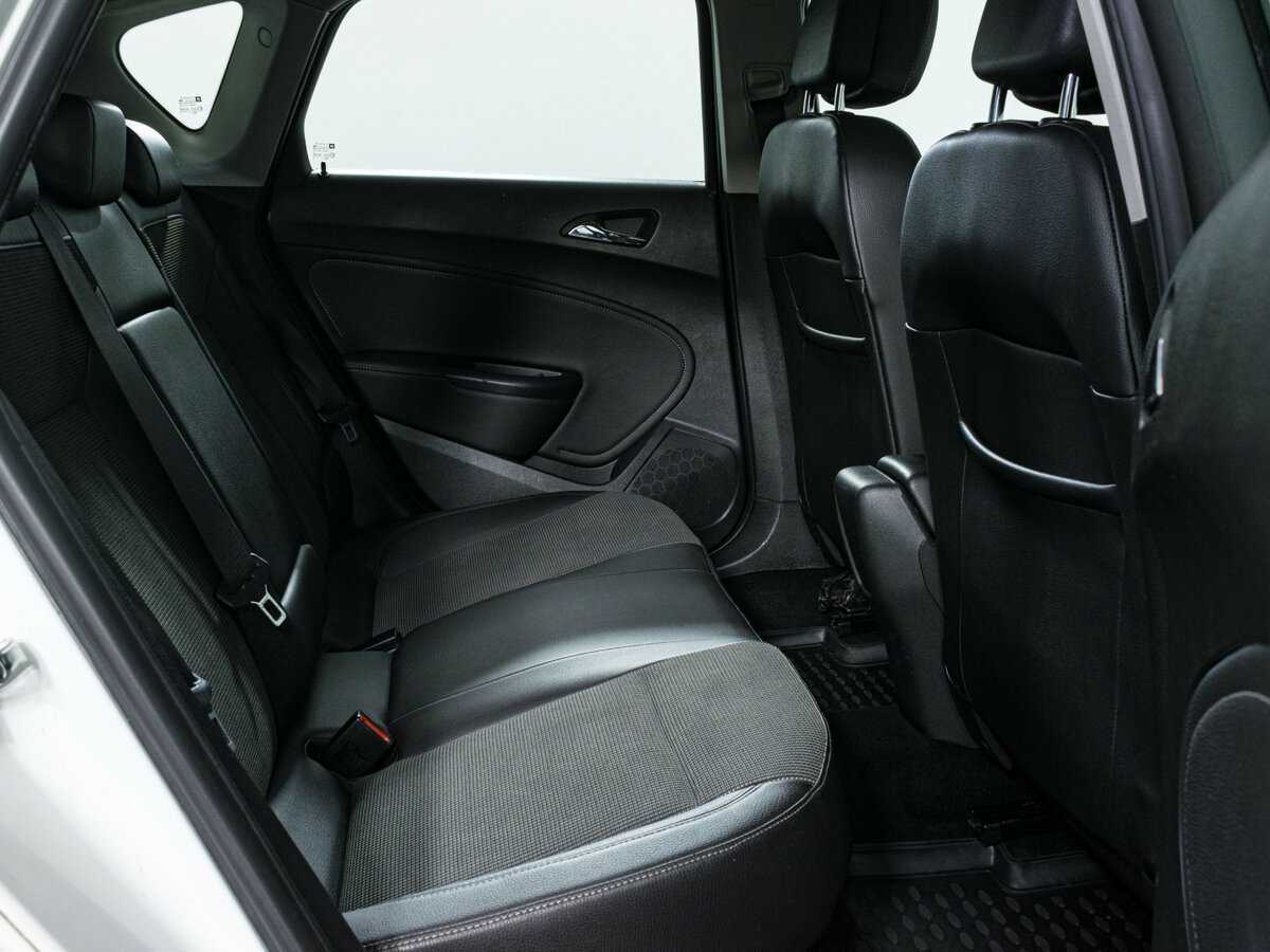 Opel Astra б/у, 2012, Автоматическая. Фото: #9