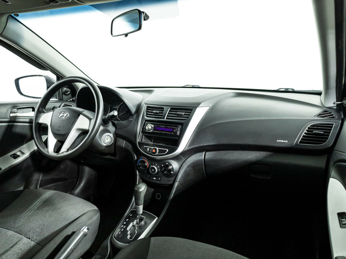 Hyundai Solaris б/у, 2012, Автоматическая. Фото: #8