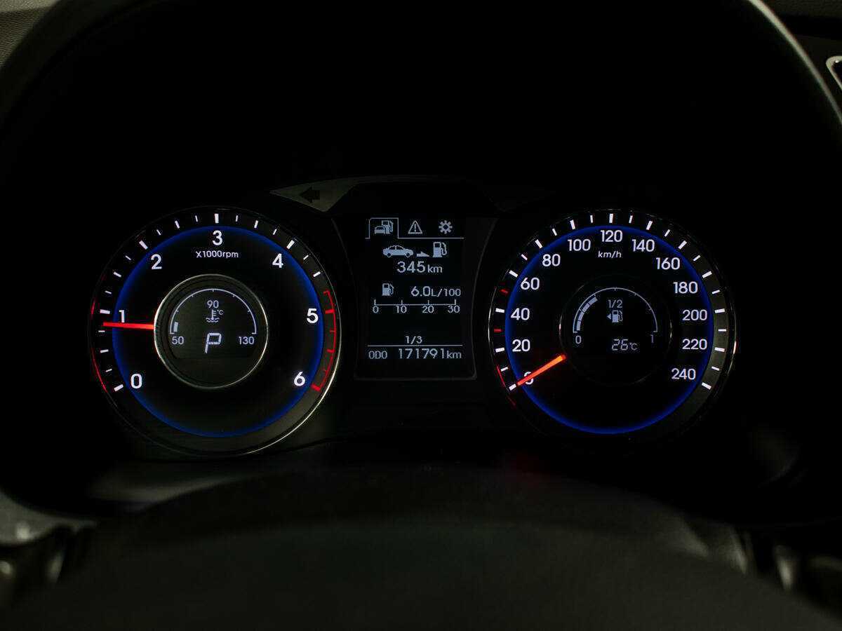 Hyundai i40 б/у, 2016, Роботизированная. Фото: #8