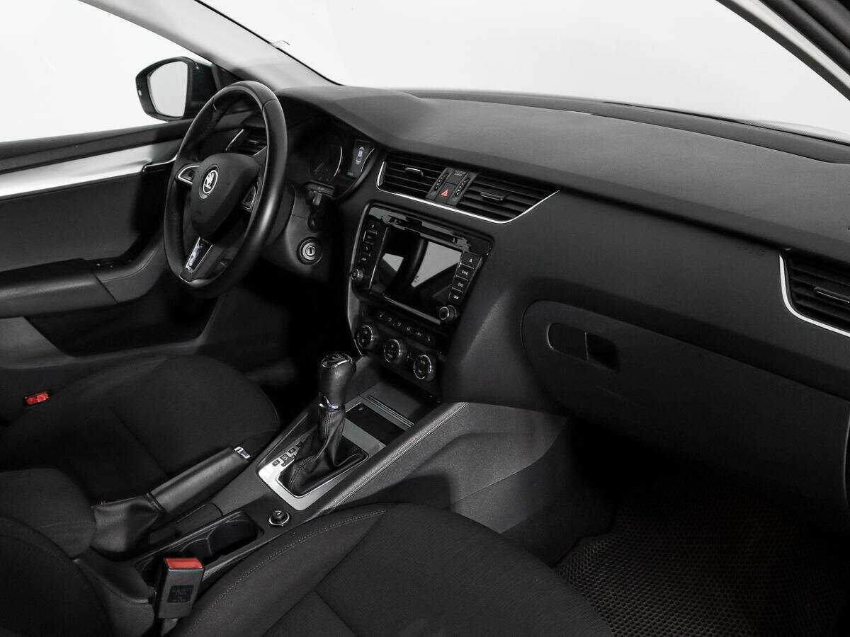 Skoda Octavia б/у, 2016, Роботизированная. Фото: #10