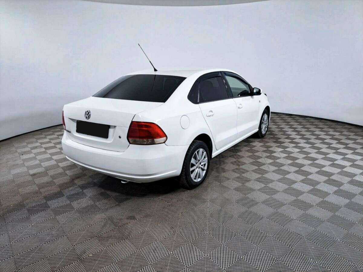 Volkswagen Polo б/у, 2012, Автоматическая. Фото: #3