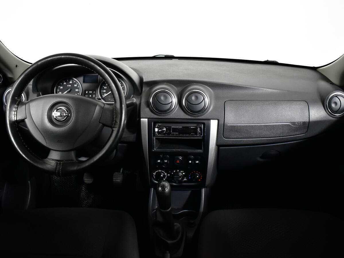 Nissan Almera б/у, 2013, Механическая. Фото: #11