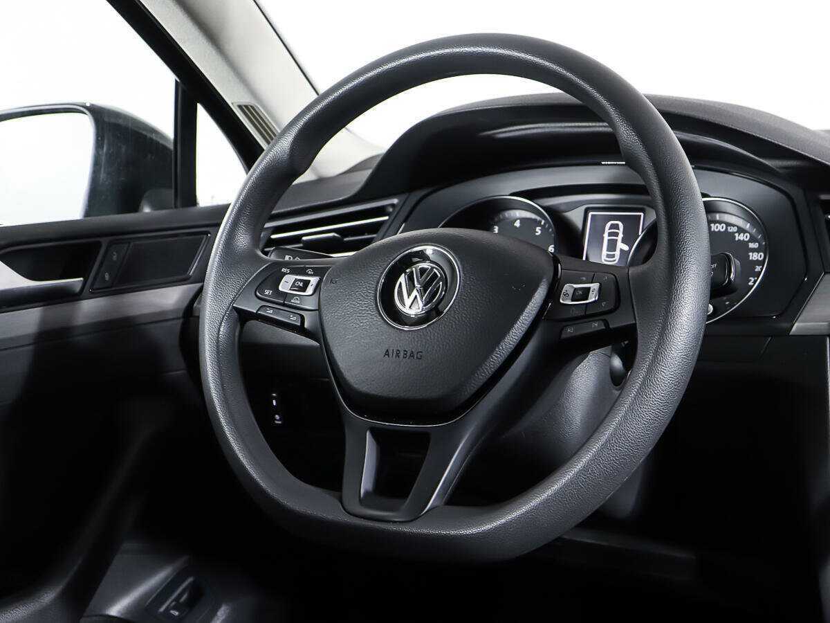 Volkswagen Passat б/у, 2017, Роботизированная. Фото: #15