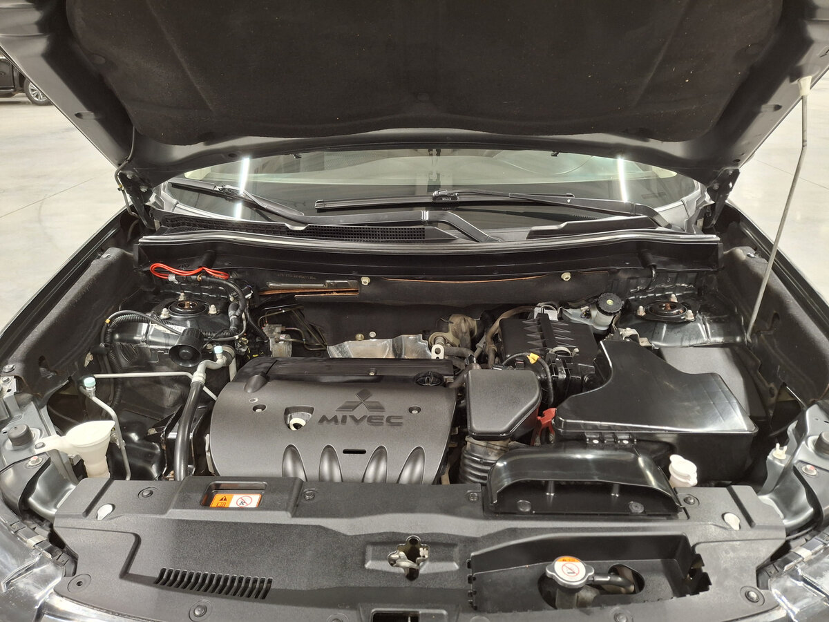 Mitsubishi Outlander б/у, 2015, Вариатор. Фото: #8