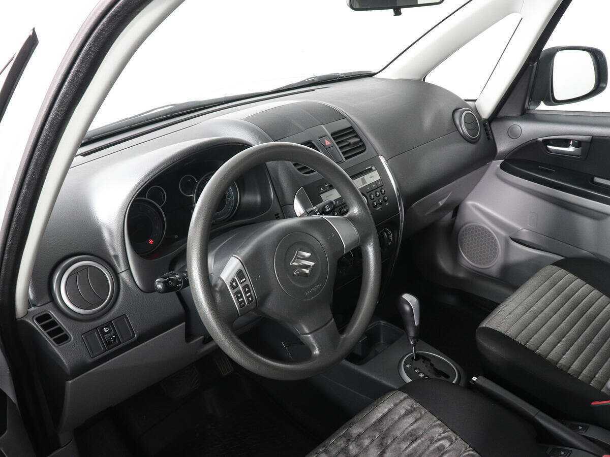 Suzuki SX4 б/у, 2014, Автоматическая. Фото: #8